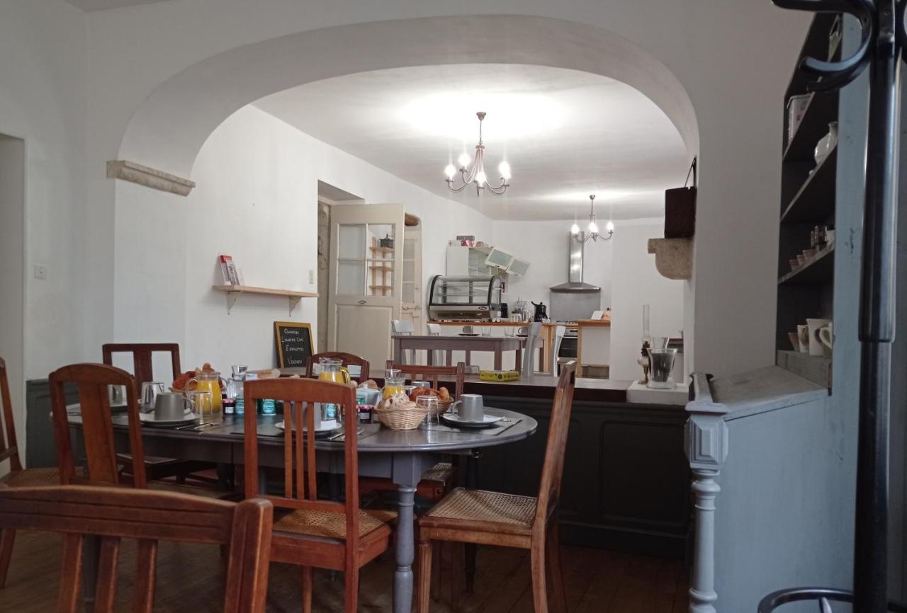 Maison Rives - Village Du Livre De Montolieu ภายนอก รูปภาพ