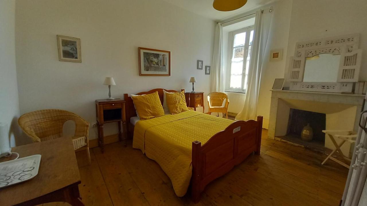 Maison Rives - Village Du Livre De Montolieu ภายนอก รูปภาพ