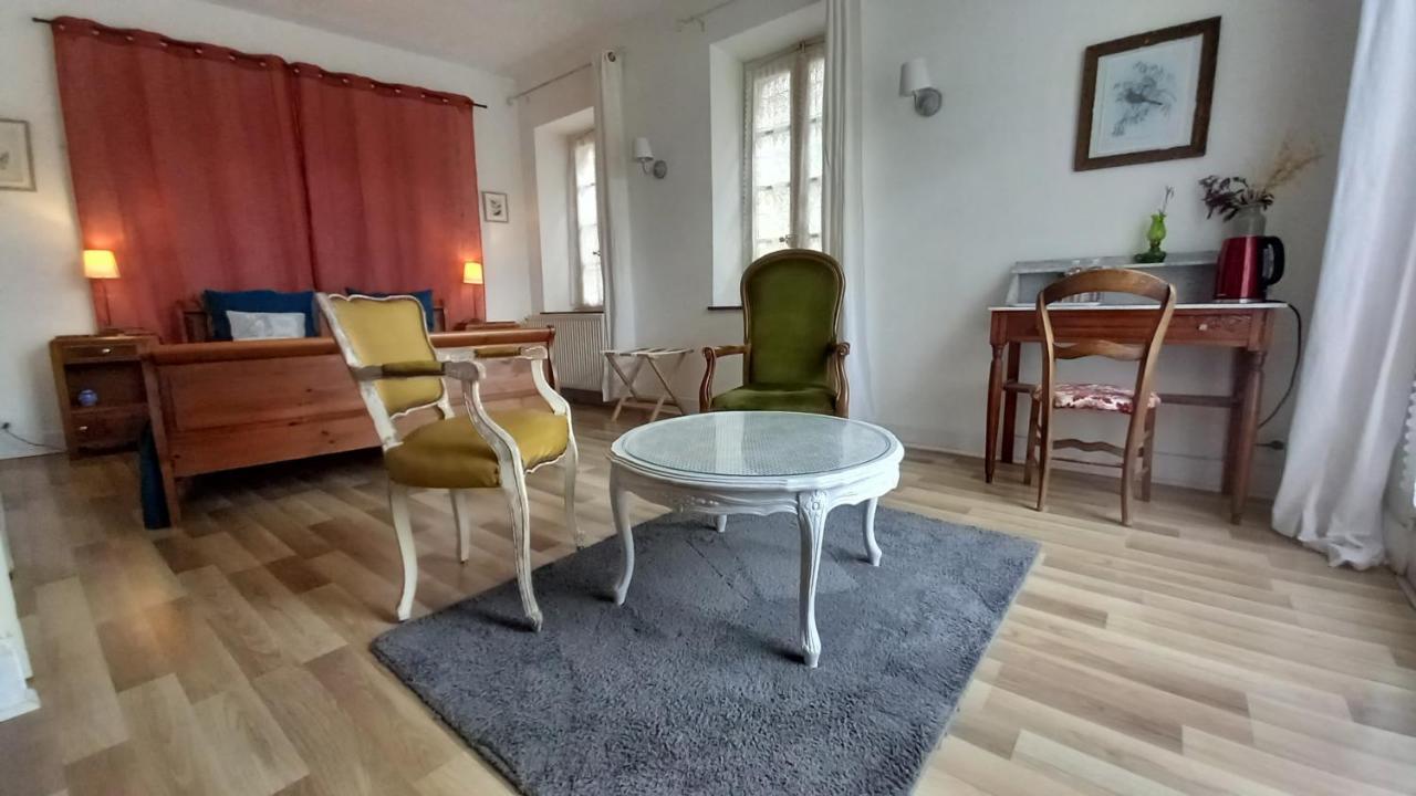Maison Rives - Village Du Livre De Montolieu ภายนอก รูปภาพ